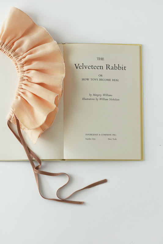 Threadbare Ruffle Collar
