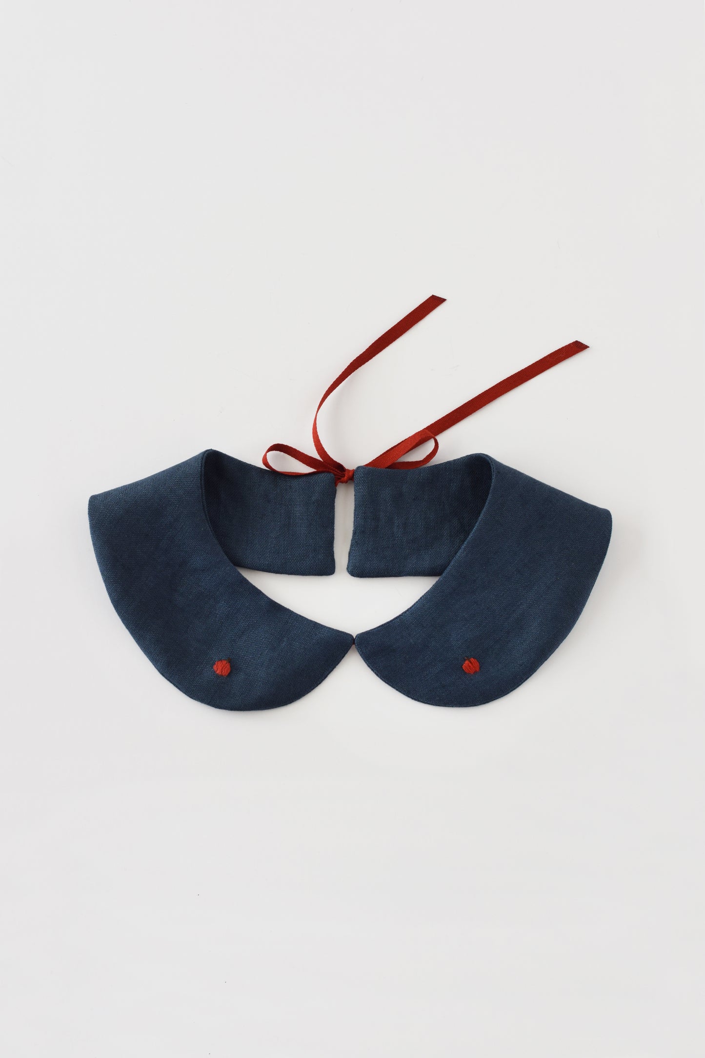 Apple Collar Women