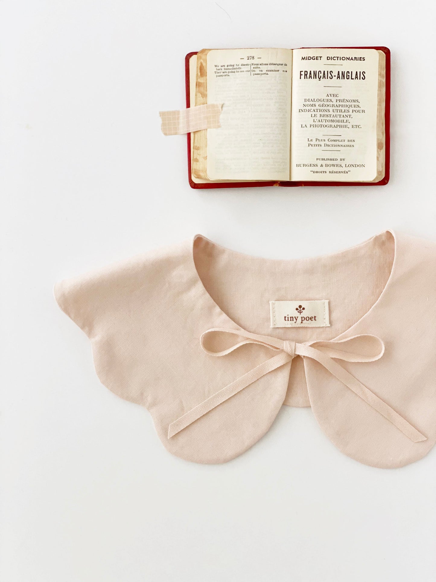 Cursive Collar, Rosé
