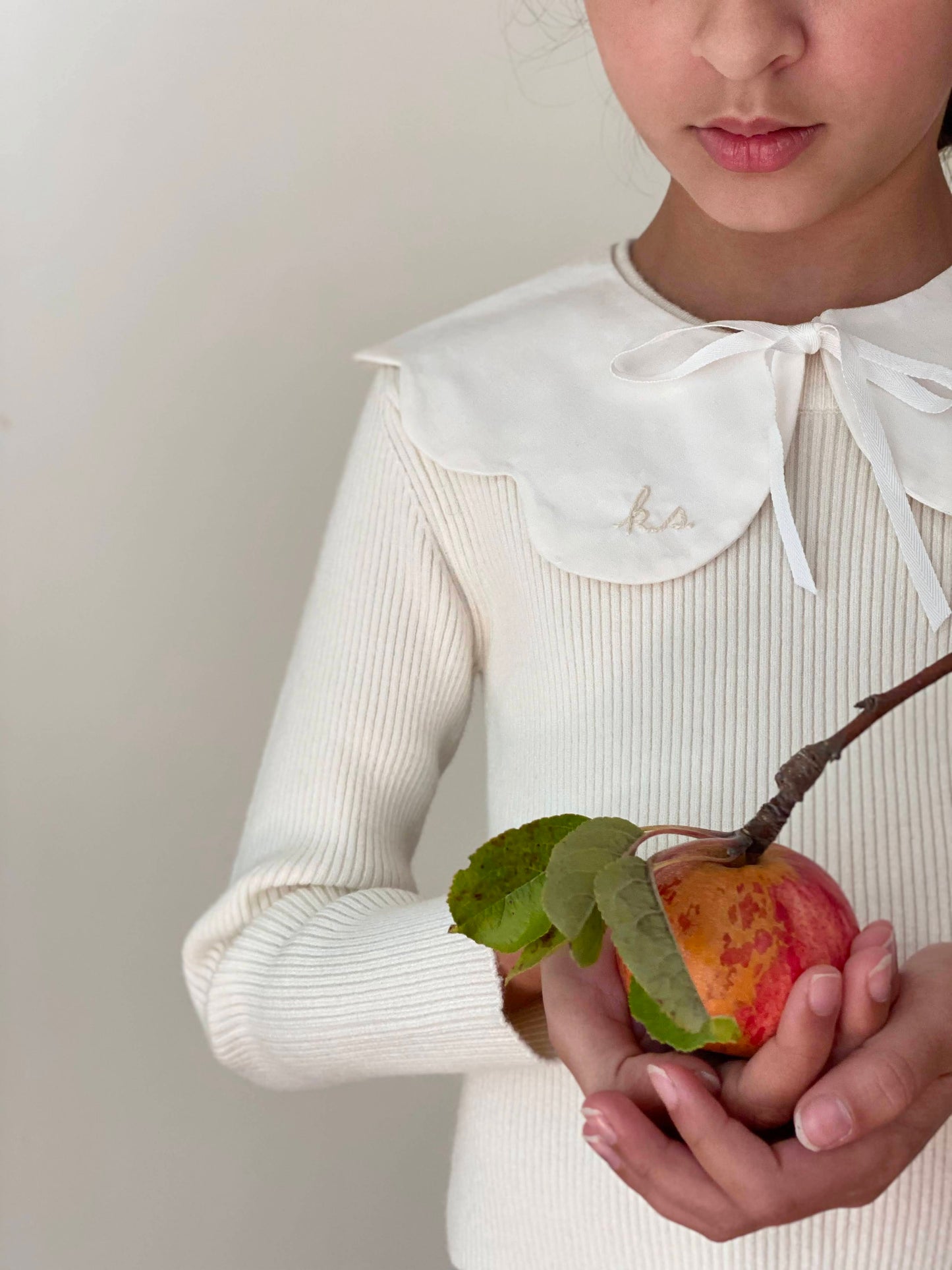 Cursive Collar, Rosé